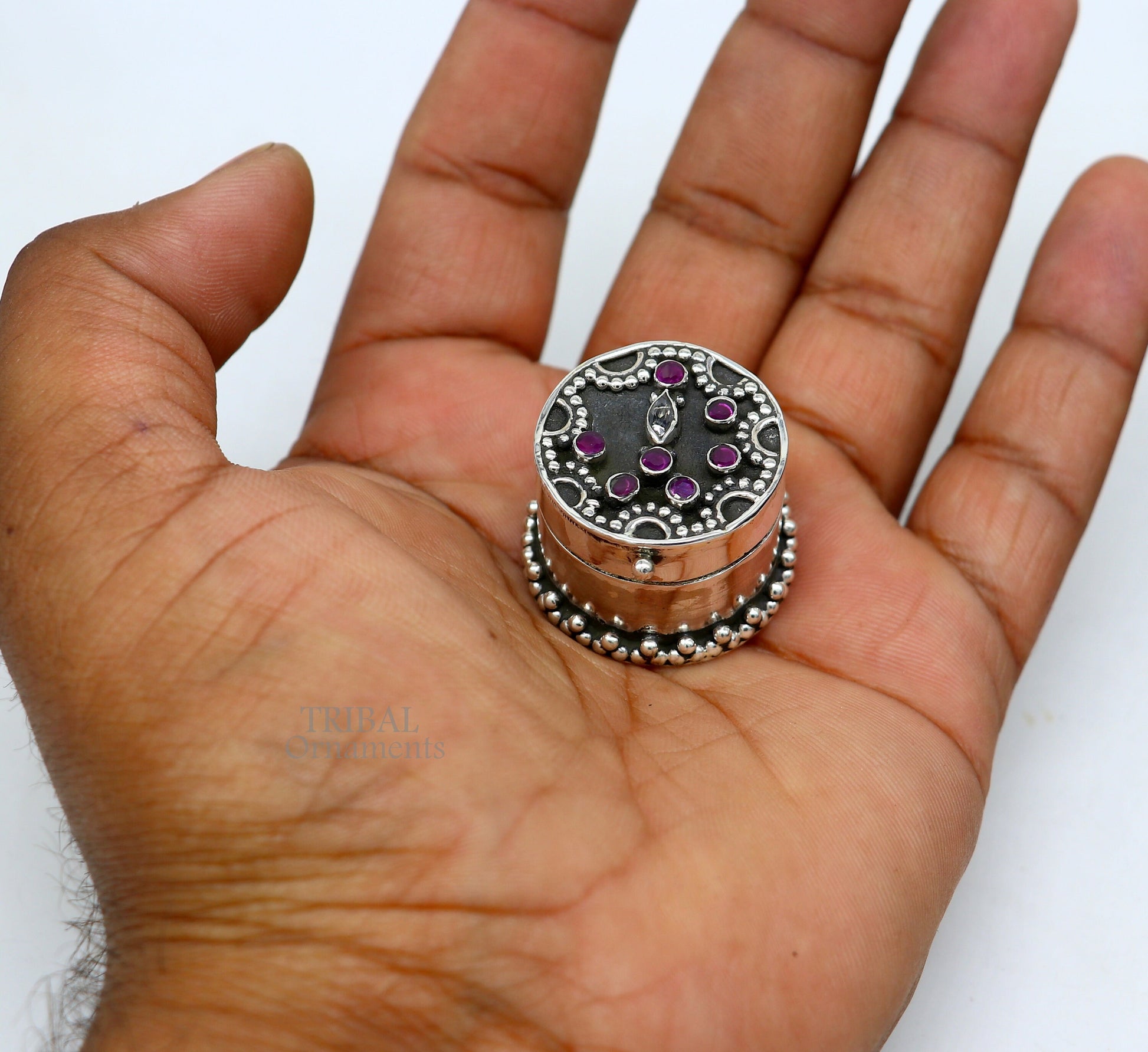 925 sterling silver handcrafted round shape design red stone work trinket box, kajal eyeliner box, Sindur box brides gift silver box stb762 - TRIBAL ORNAMENTS