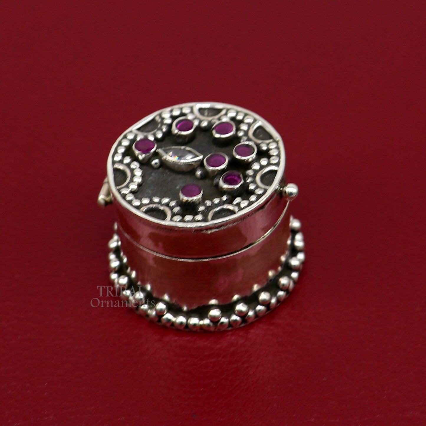 925 sterling silver handcrafted round shape design red stone work trinket box, kajal eyeliner box, Sindur box brides gift silver box stb762 - TRIBAL ORNAMENTS