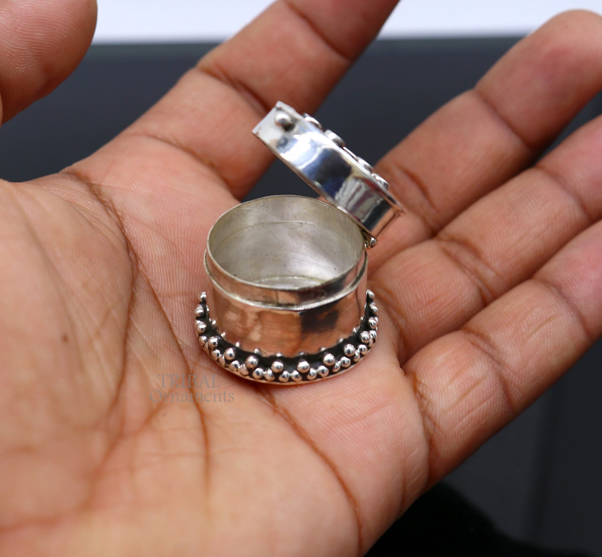 925 sterling silver handcrafted round shape design red stone work trinket box, kajal eyeliner box, Sindur box brides gift silver box stb762 - TRIBAL ORNAMENTS