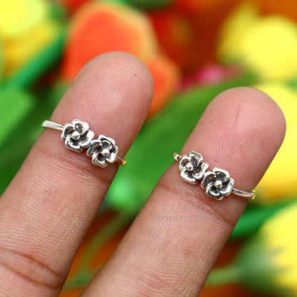 Sterling silver handcrafted vintage ethnic brides toe ring featuring unique traditional design for women and girls, by TRIBAL ORNAMENTS.