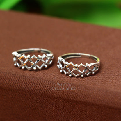 925 sterling silver handcrafted unique design vintage ethnic design brides toe ring for girl's women's ytr27 - TRIBAL ORNAMENTS