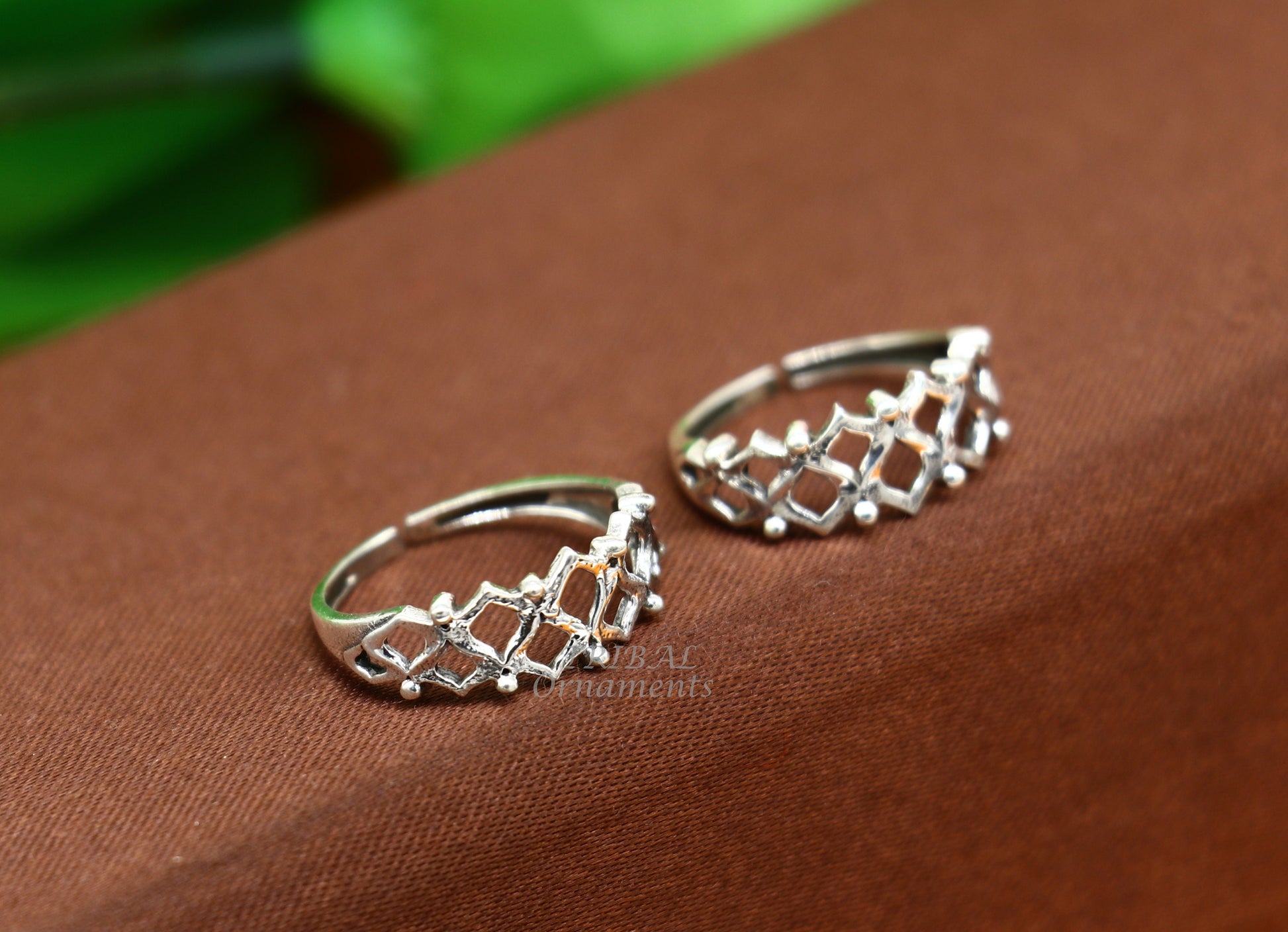 925 sterling silver handcrafted unique design vintage ethnic design brides toe ring for girl's women's ytr27 - TRIBAL ORNAMENTS