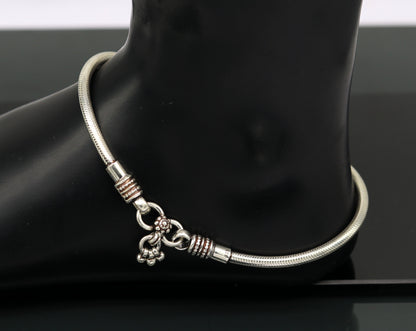 925 Sterling silver handmade snake chain ankle bracelet with vintage oxidized charm, tribal design suitable for belly dance or casual wear.