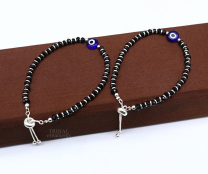925 sterling silver handmade evil eye beaded bracelet from TRIBAL ORNAMENTS, adjustable jewelry for girls, with colorful beaded design.