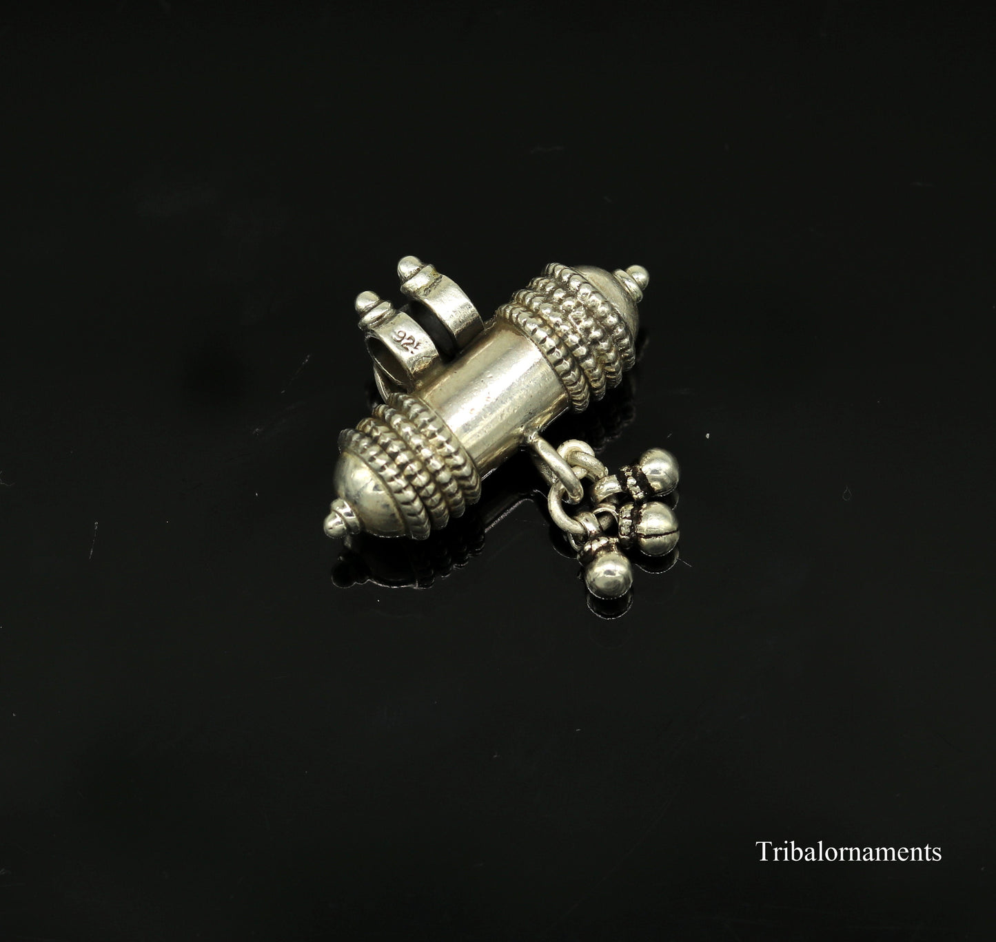 925 sterling silver handmade chitai work amulet pendant, box pendant, container box pendant customized charm jewelry belly dance  nsp384 - TRIBAL ORNAMENTS