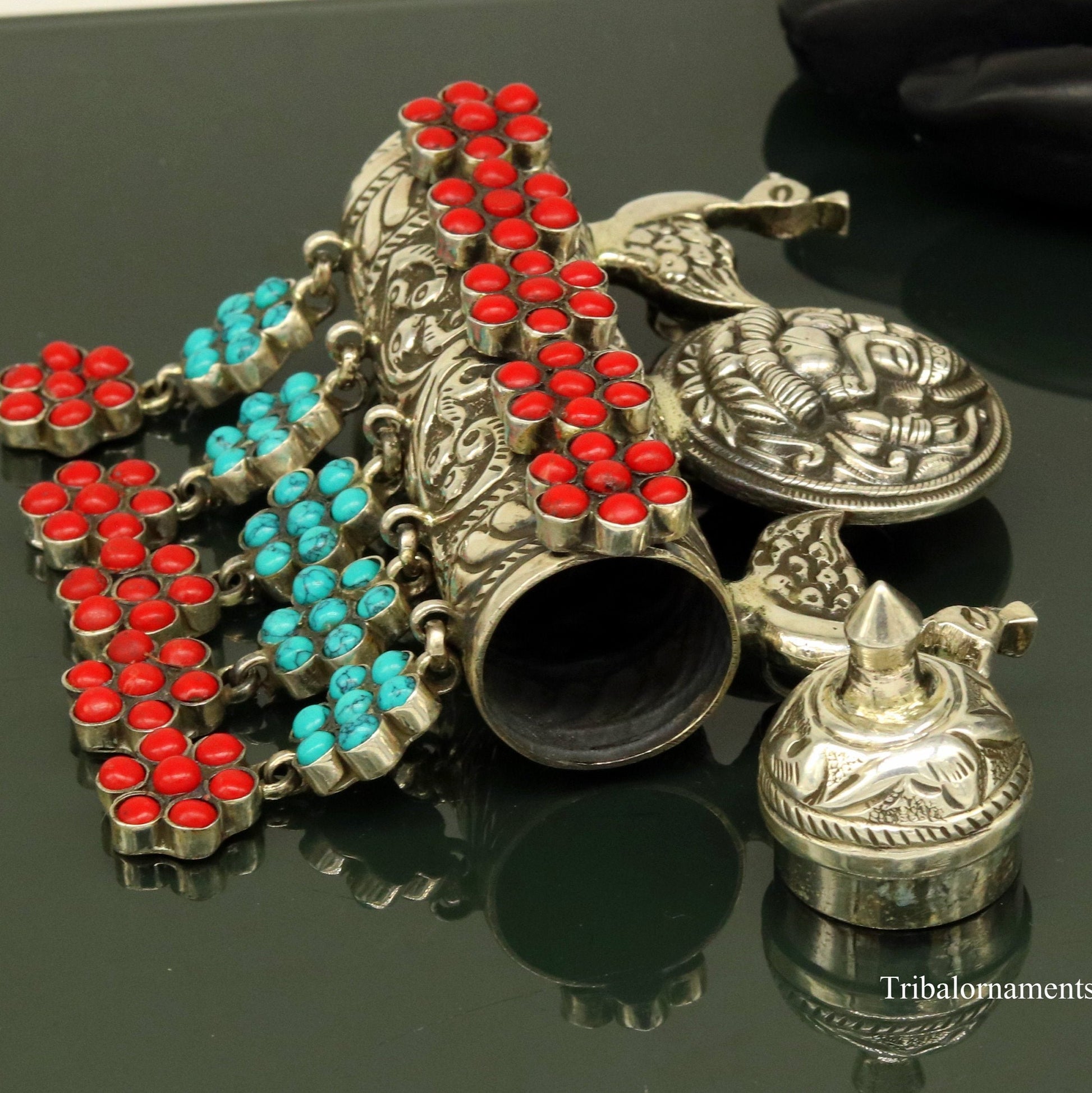 925 sterling silver handmade chitai work amulet pendant, box pendant, pendant customized stylish idol Ganesha charm jewelry  nsp383 - TRIBAL ORNAMENTS