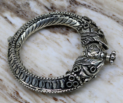 925 sterling silver handmade chitai work crocodile fabulous handcrafted work vintage bangle bracelet kada, bridesmaid gifting nssk260 - TRIBAL ORNAMENTS