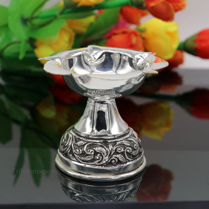 Sterling silver handmade Chitai and Kandrai work oil lamp, traditional silver Deepak for puja and temple rituals.