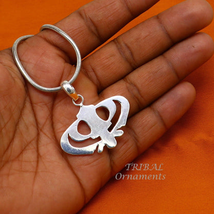 925 sterling silver Khalsa Waheguru pendant with Sikha Sardar symbol, handmade Indian jewelry by TRIBAL ORNAMENTS.