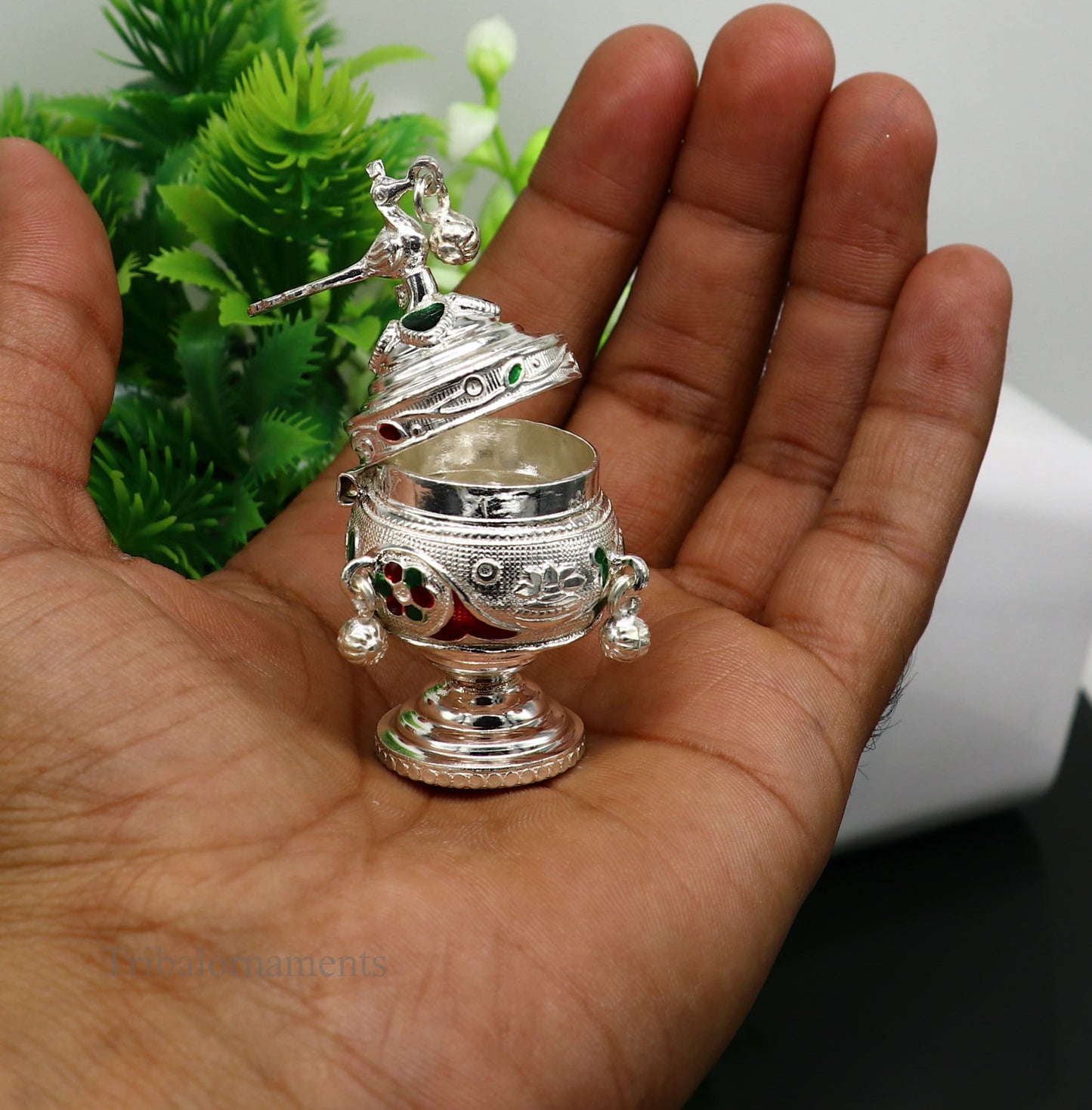 925 sterling silver handmade enamel design vintage trinket box Krishna Prasadam serving box , brides accessories, kumkum sindur box stb159 - TRIBAL ORNAMENTS