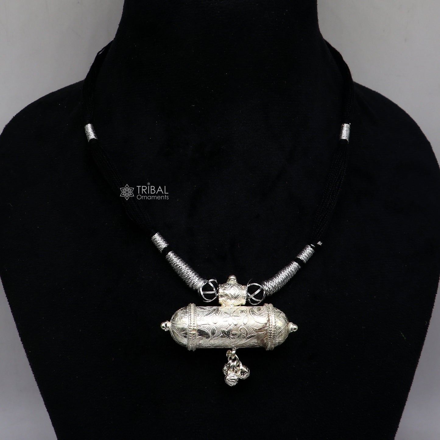 925 Sterling silver tribal pendant and necklace set featuring traditional ethnic design, perfect for brides' jewelry ensembles.