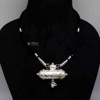 925 Sterling silver tribal pendant and necklace set featuring traditional ethnic design, perfect for brides' jewelry ensembles.