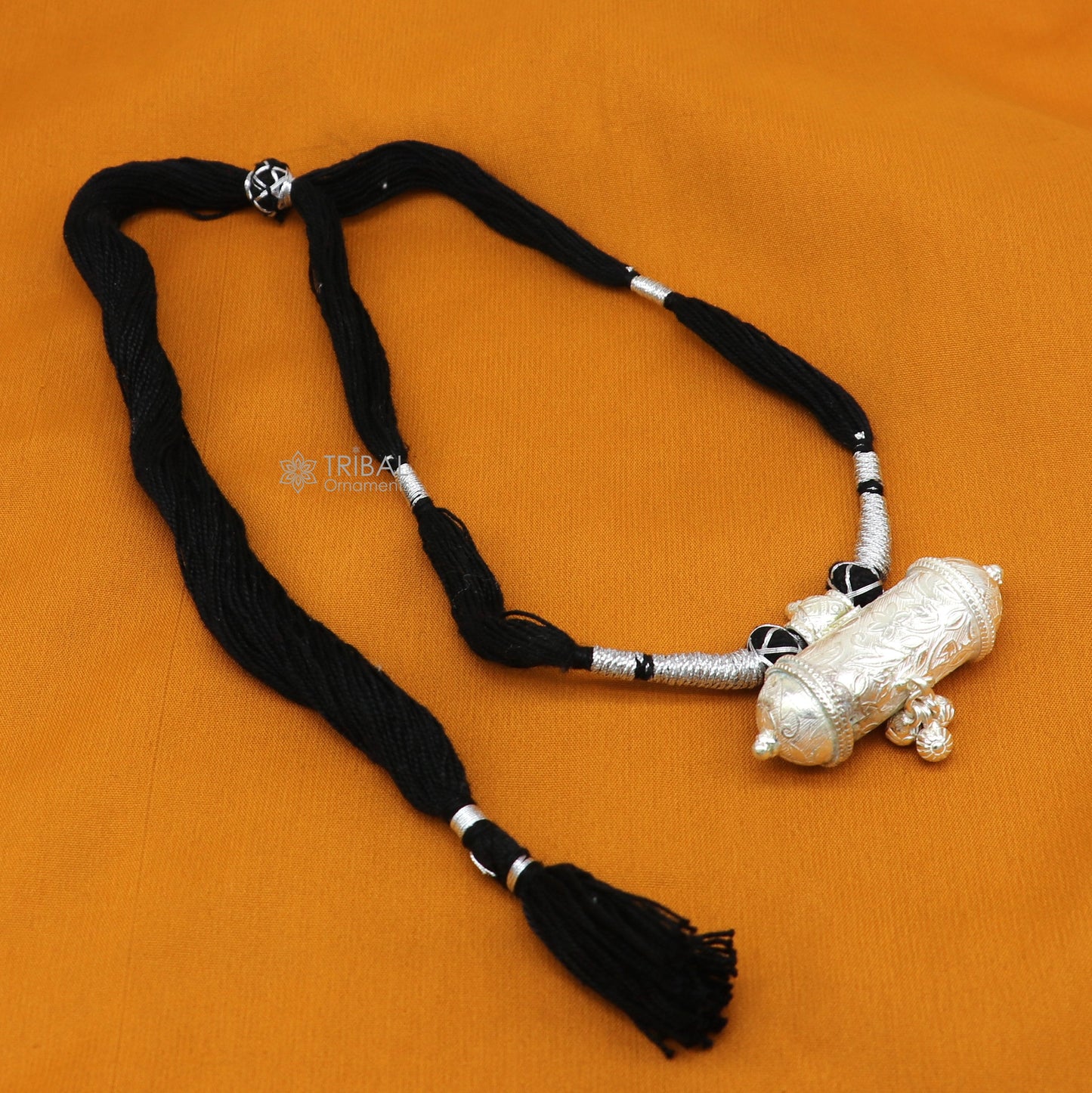 925 Sterling silver ethnic tribal pendant and necklace set featuring traditional choker design by TRIBAL ORNAMENTS.