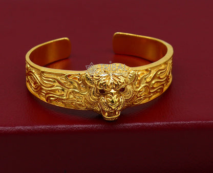 925 Sterling silver handmade lion face cuff bracelet with gold polish, vintage men's jewelry, solid and stylish tribal ornament design