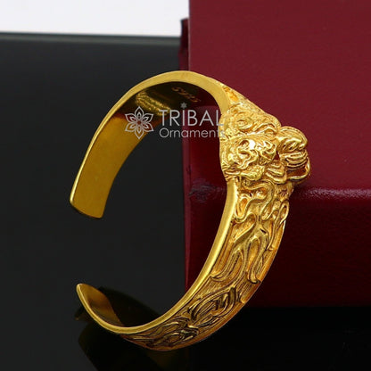 925 Sterling silver handmade lion face cuff bracelet by TRIBAL ORNAMENTS, gold polished vintage-style men's jewelry cuff.