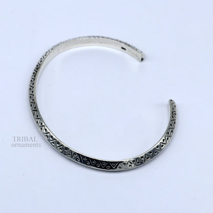 Sterling silver vintage cuff bangle bracelet with unisex design, handmade by TRIBAL ORNAMENTS, stylish and perfect for gifting.
