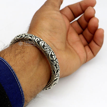 Sterling silver handmade bangle bracelet with chitai work and pearl accents, unisex tribal jewelry by TRIBAL ORNAMENTS