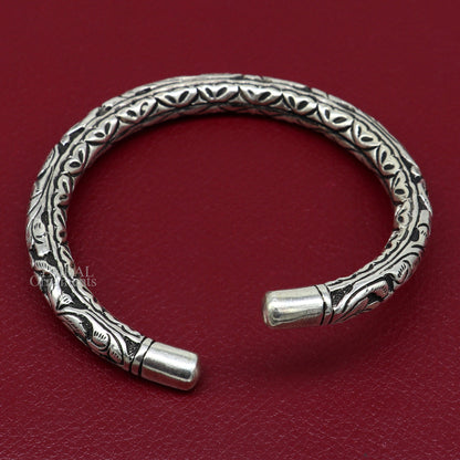 Sterling silver tribal bangle with chitai work, unisex custom design, handmade ethnic jewelry by TRIBAL ORNAMENTS.