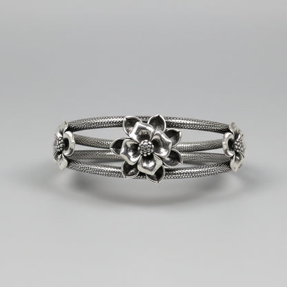 925 sterling silver handmade floral bangle bracelet featuring vintage design, traditional wedding jewelry by TRIBAL ORNAMENTS.