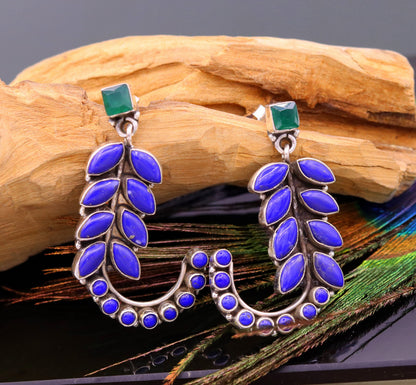 Sterling silver handmade leaf-style gemstone jadau stud earring by Tribal Ornaments, elegant silver ear jewelry for gifting.
