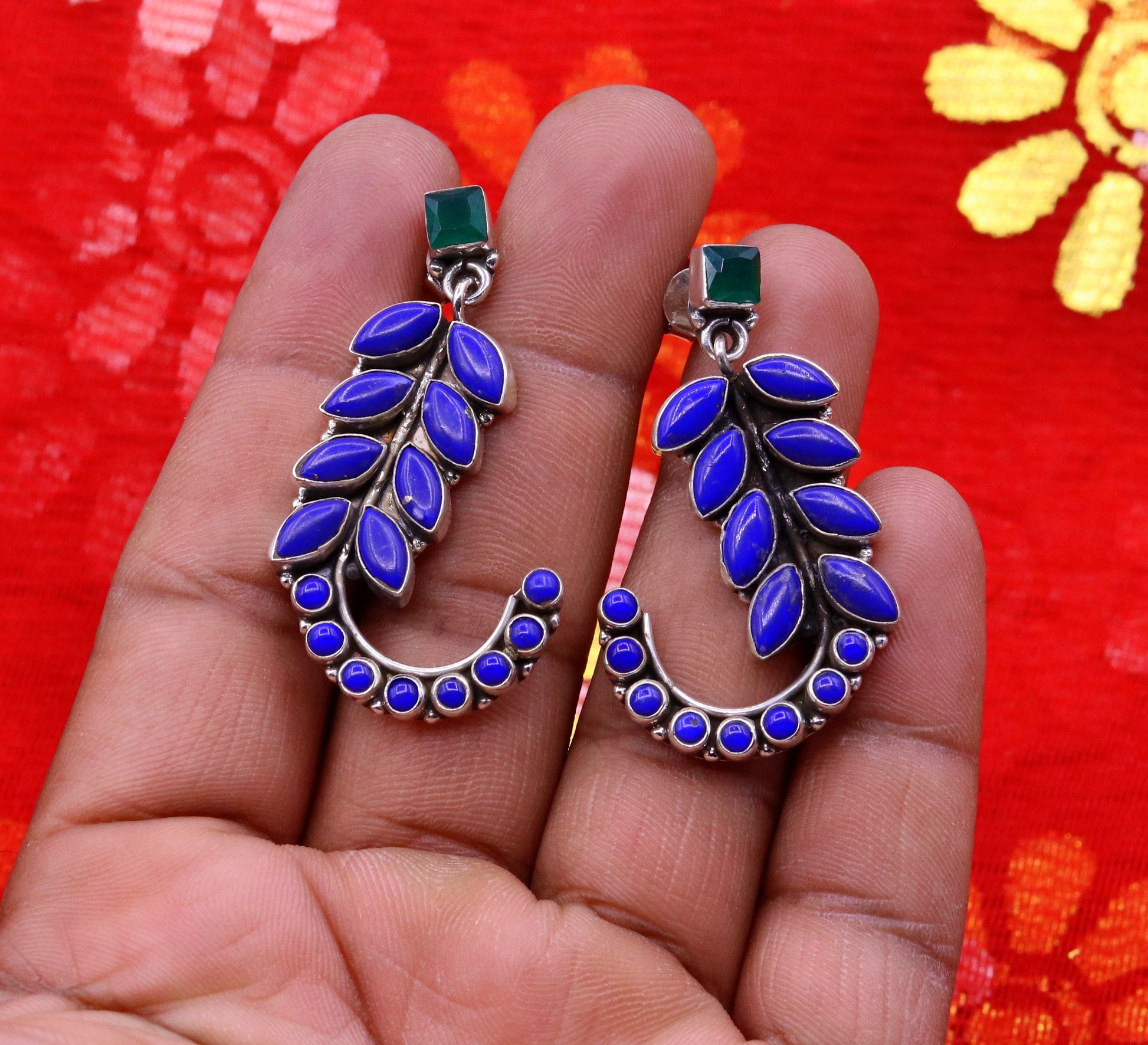 925 Sterling silver handmade leaf-style gemstone jadau stud earrings, elegant tribal ear jewelry for women and gifting.