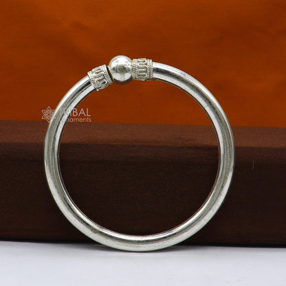 Sterling silver tribal bangle bracelet with shiny plain ball design, handcrafted ethnic jewelry by TRIBAL ORNAMENTS.