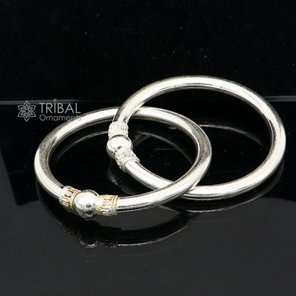 Sterling silver tribal bangle bracelet with plain shine ball design, handmade ethnic jewelry by TRIBAL ORNAMENTS.