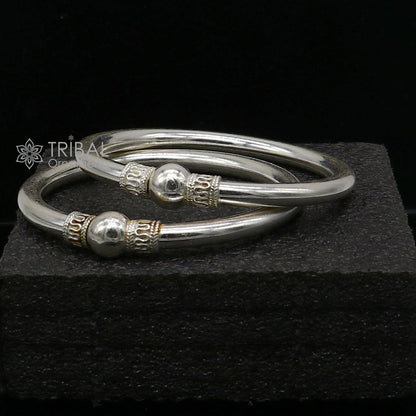 Sterling silver tribal bangle bracelet with shiny ball design, handmade ethnic jewelry by TRIBAL ORNAMENTS.