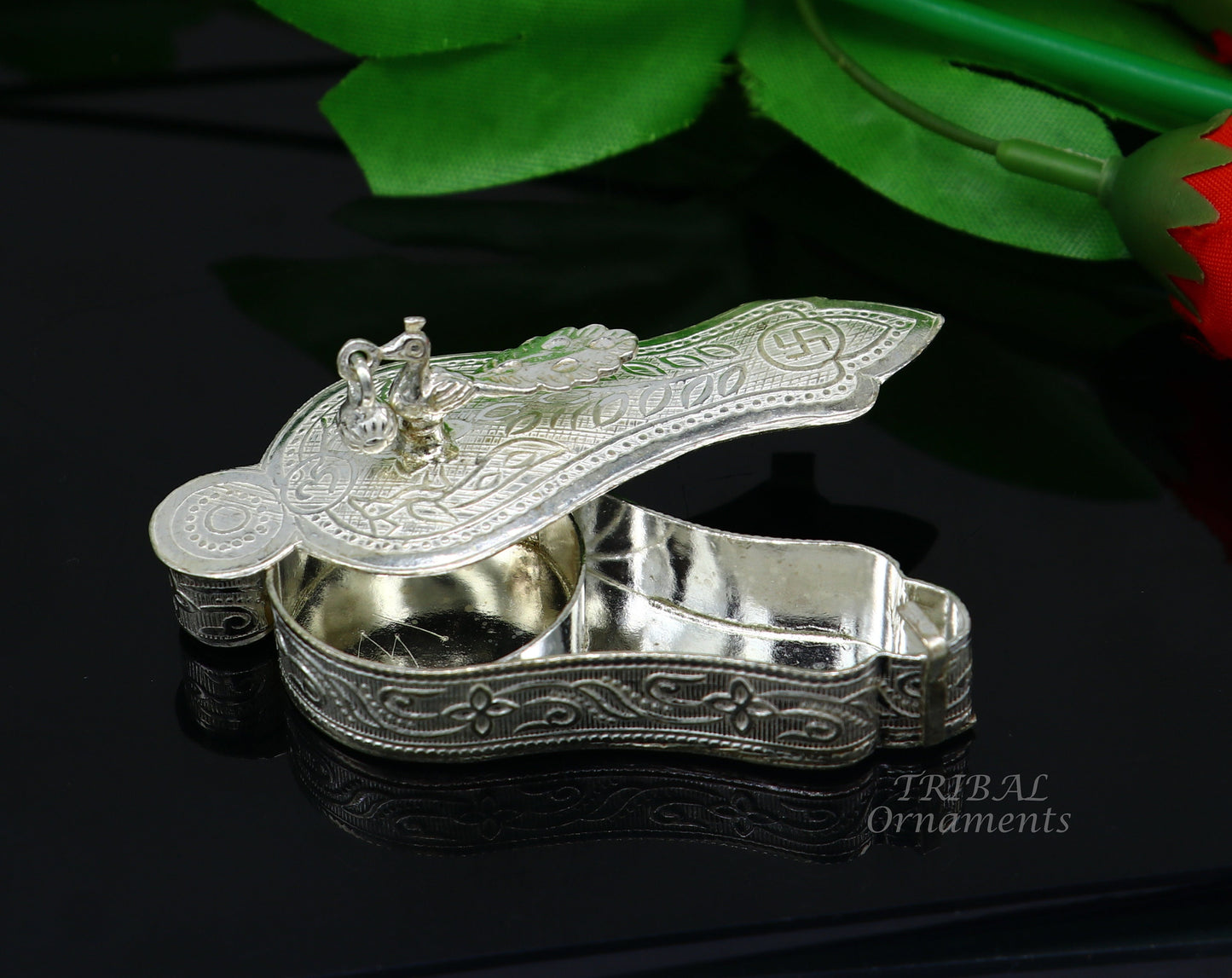 925 sterling silver handmade peacock design trinket box by TRIBAL ORNAMENTS, decorative silver casket for jewelry or gifts