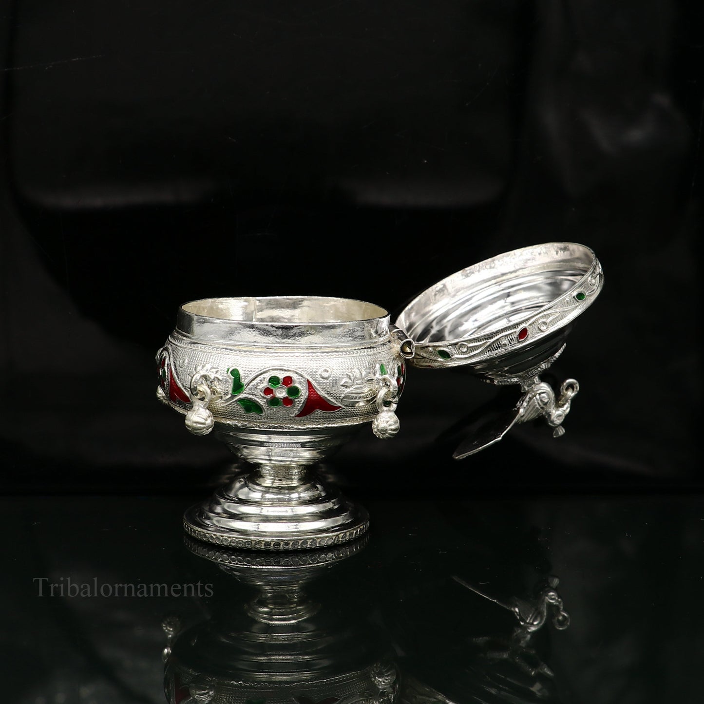 925 sterling silver handmade flower work enamel design vintage trinket box, brides accessories, kumkum sindur box, idols prasad box stb156 - TRIBAL ORNAMENTS