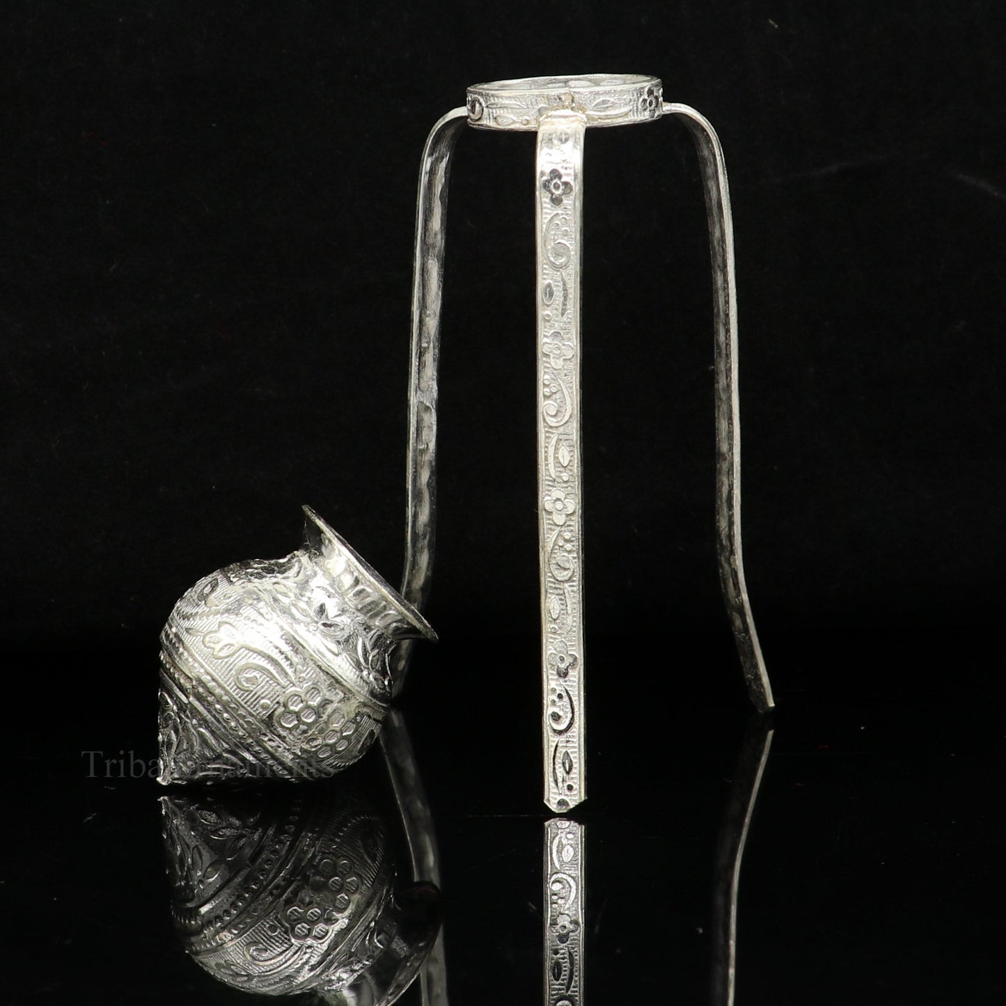 925 sterling silver handmade God shiva lingam water flow pot or puja kalas for Abhishek of lingam, best worshipping article from india su493 - TRIBAL ORNAMENTS