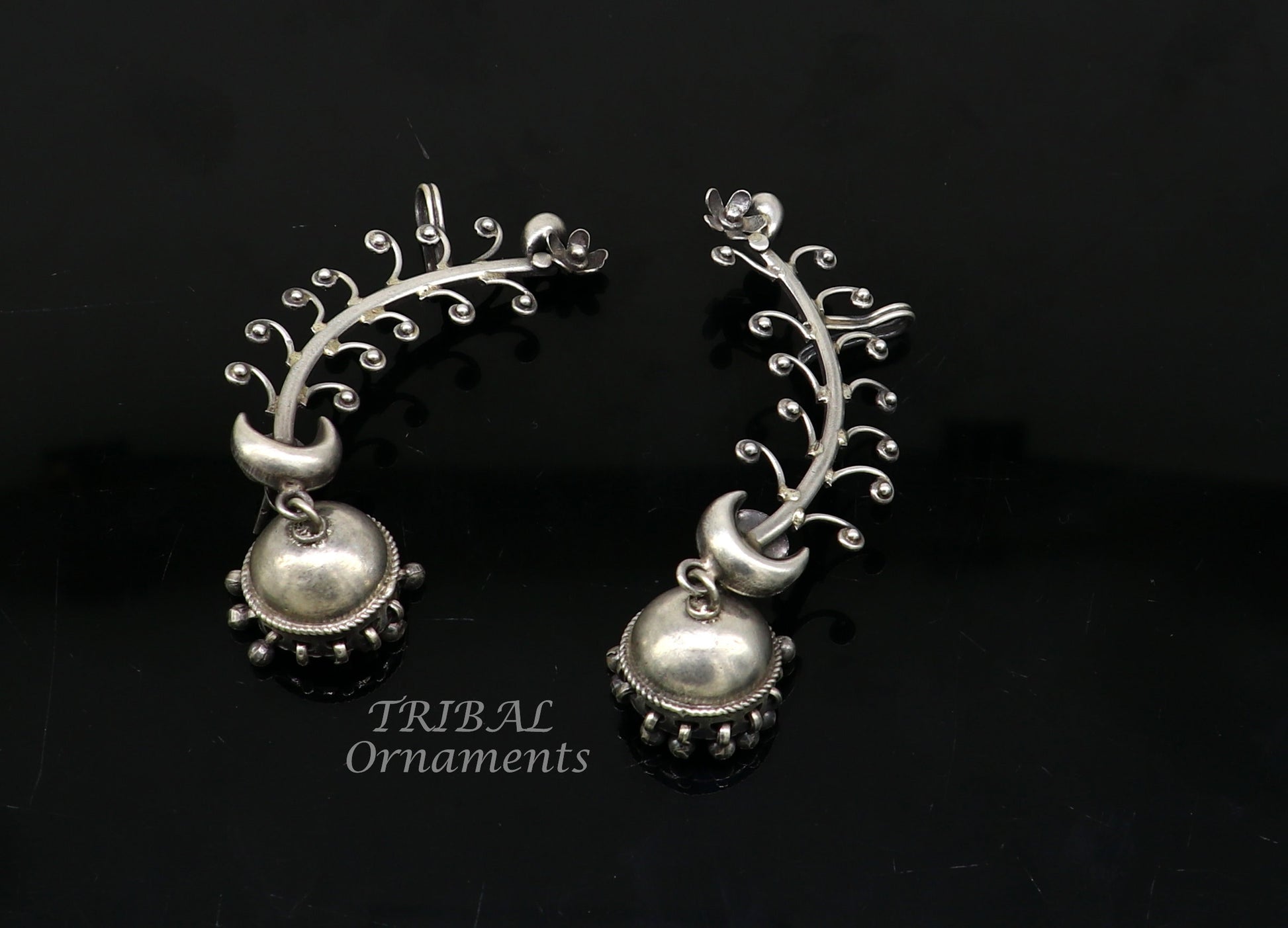 Handmade 925 sterling silver cartilage stud earring with tribal design, featuring an ear clip and belly dance-inspired jewelry style.