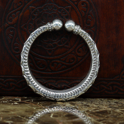 Stylish 925 sterling silver unisex bangle cuff bracelet with vintage antique design and custom handmade details by Tribal Ornaments.
