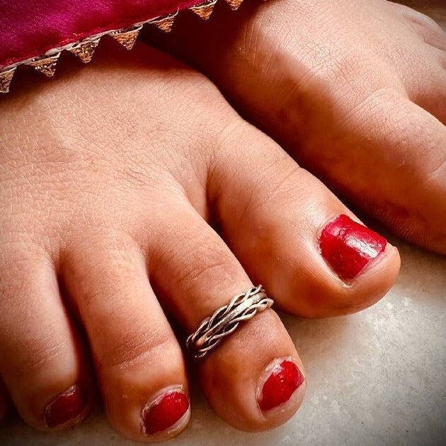 925 sterling silver handmade gorgeous design vintage style toe ring, best gifting tiny tone ring 925 stamped jewelry from india ytr07 - TRIBAL ORNAMENTS