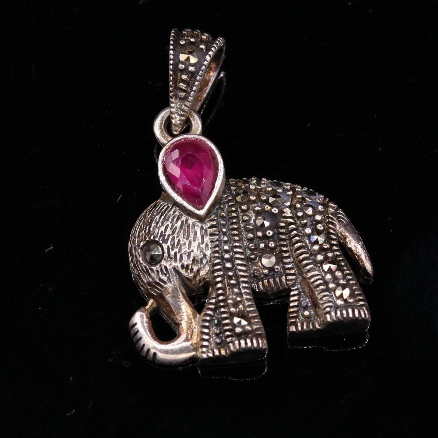 925 sterling silver handmade gorgeous Elephant pendant awesome unisex daily use jewelry from Rajasthan India nsp40 nsp40 - TRIBAL ORNAMENTS