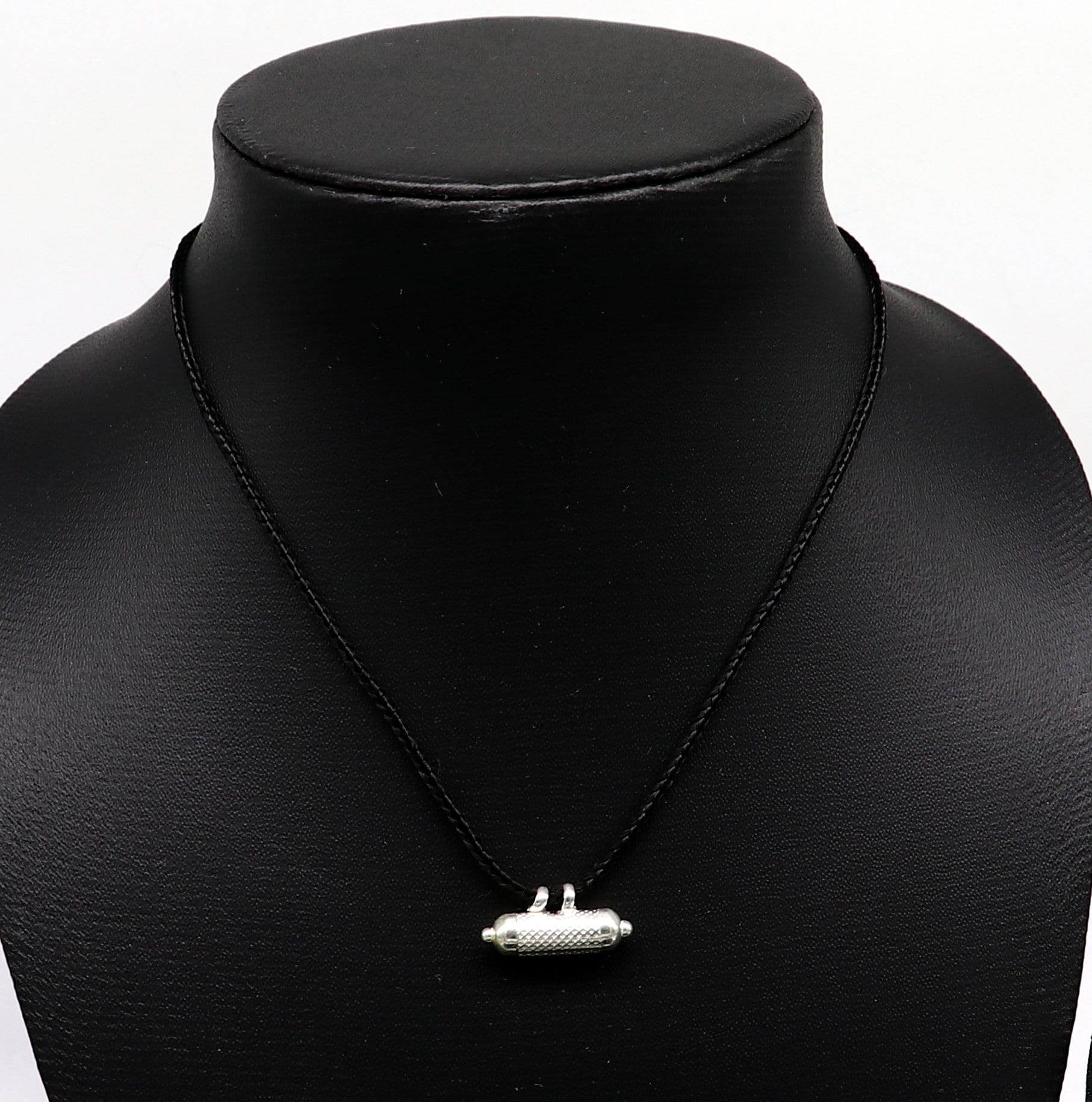 925 sterling silver handmade gorgeous round shape handmade amulet box pendant, mantra box, silver tabiz ,kavacham jewelry ssp701 - TRIBAL ORNAMENTS