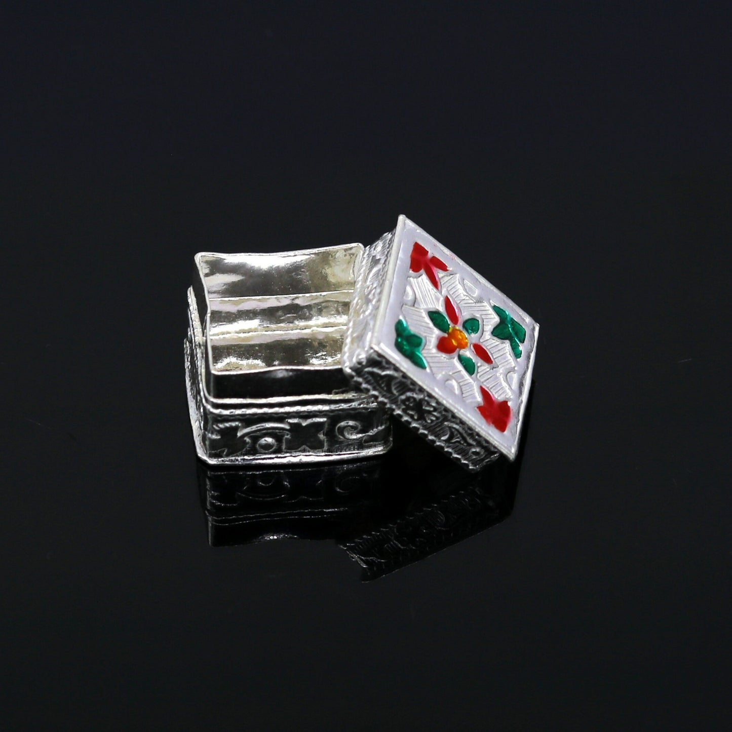 925 sterling silver handmade trinket box with floral enamel design, small jewelry casket or gift container from TRIBAL ORNAMENTS.