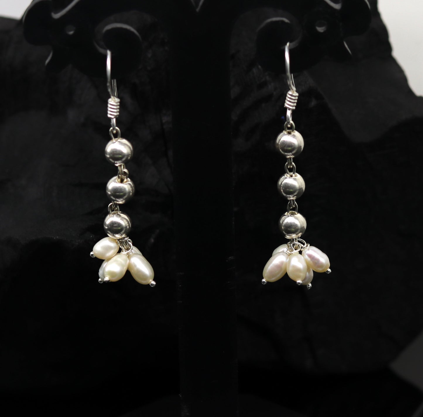 925 sterling silver handmade hoops earring with natural freshwater pearl and dangle design, ideal for bridesmaids.