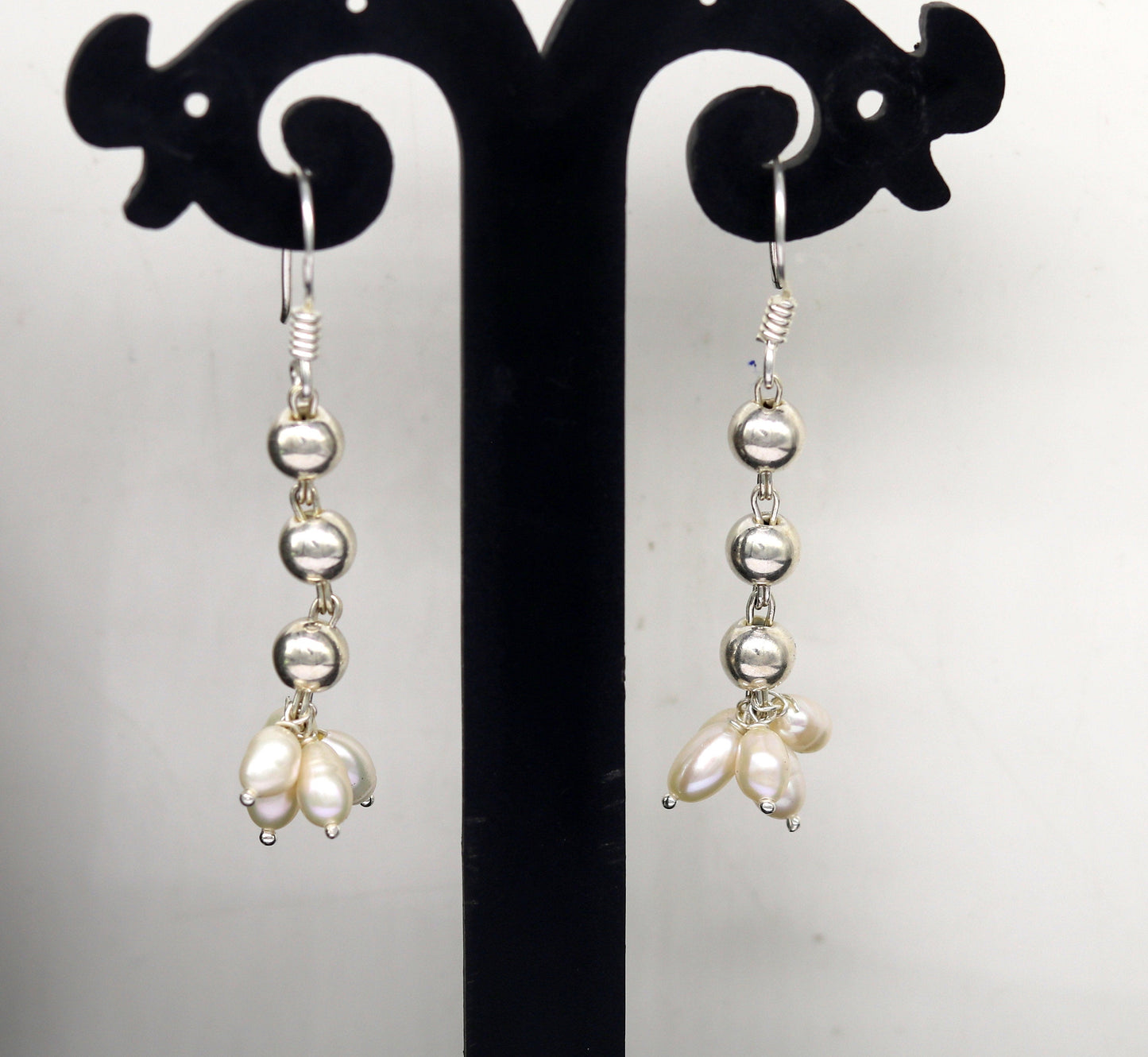 925 sterling silver handmade hoops earring with a natural freshwater pearl drop, perfect for bridesmaids and elegant occasions.