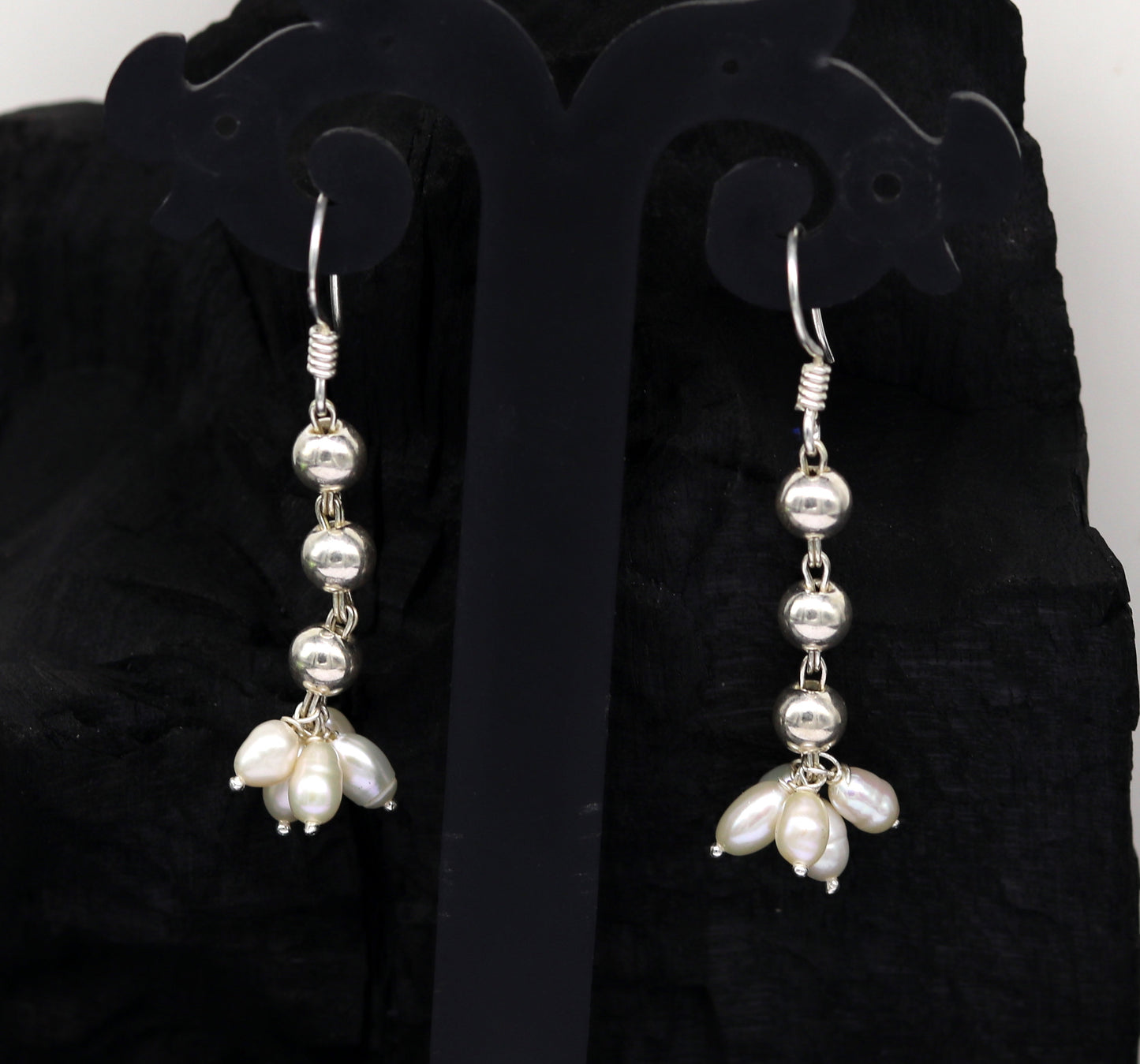 925 sterling silver handmade hoops earring with natural freshwater pearl drop, perfect for bridesmaids and special occasions.