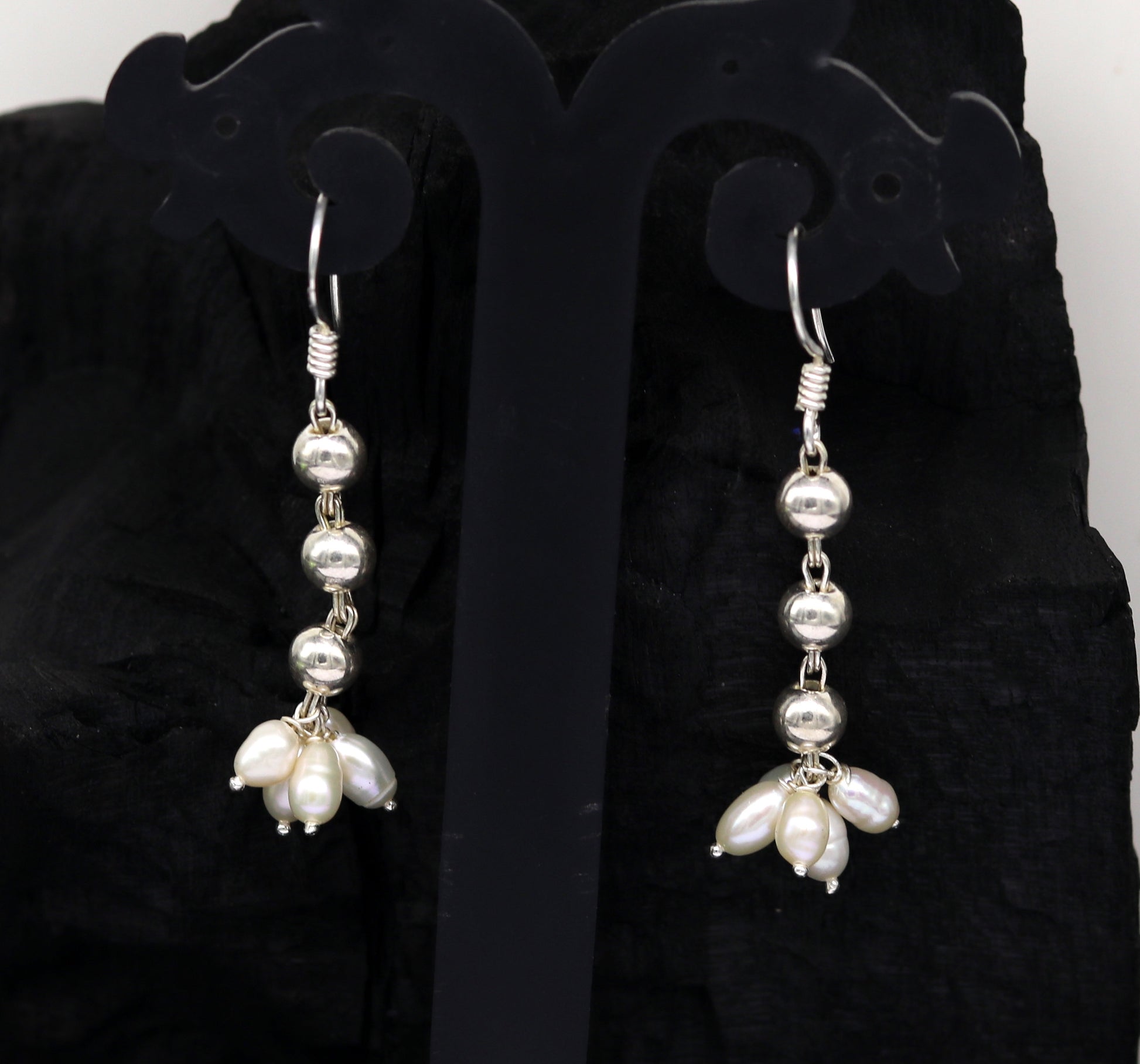 925 sterling silver handmade hoops earring with natural freshwater pearl drop, perfect for bridesmaids and special occasions.