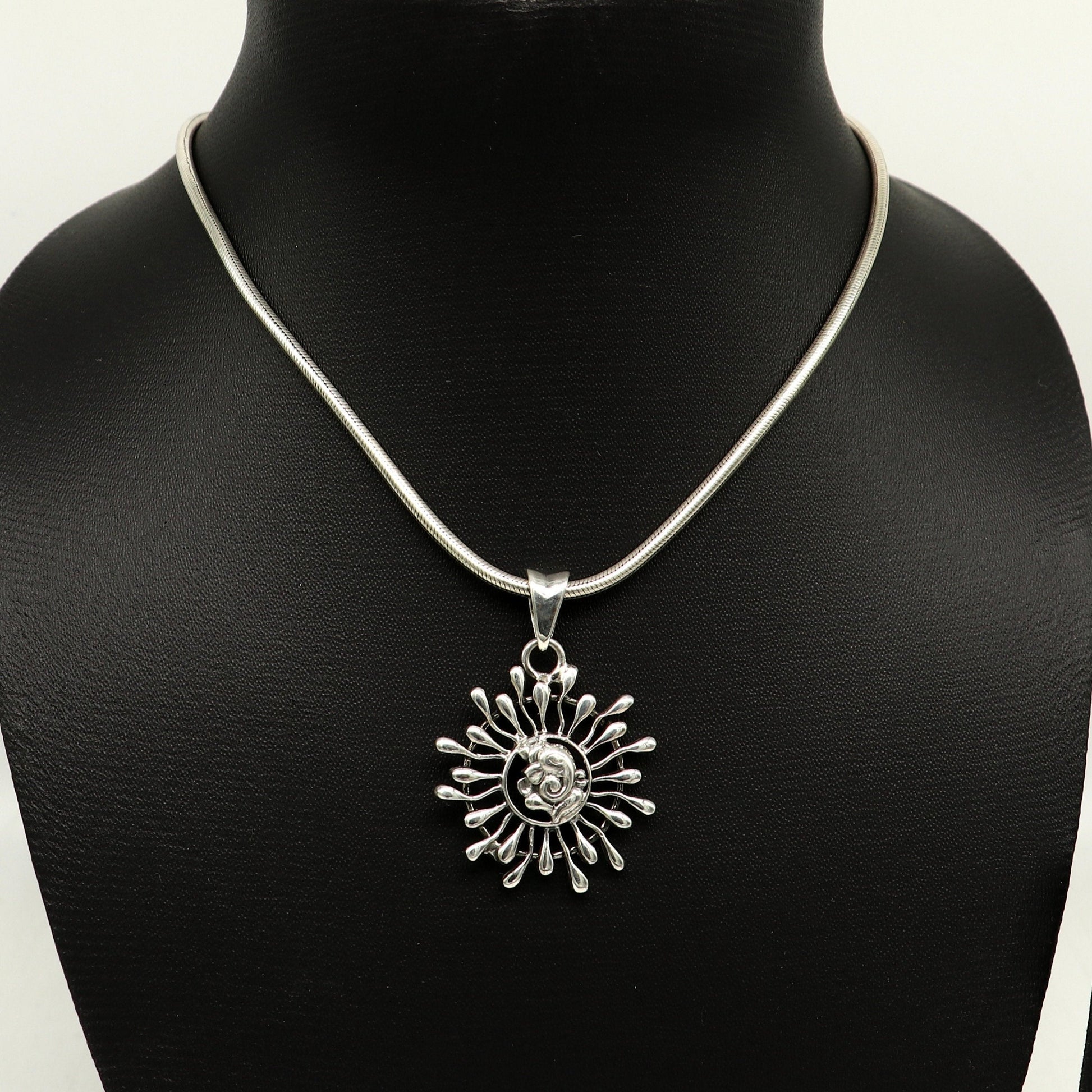 925 sterling silver handmade idol Ganesha floral pendant, amazing stylish unisex pendant locket personalized jewelry tribal jewelry ssp476 - TRIBAL ORNAMENTS