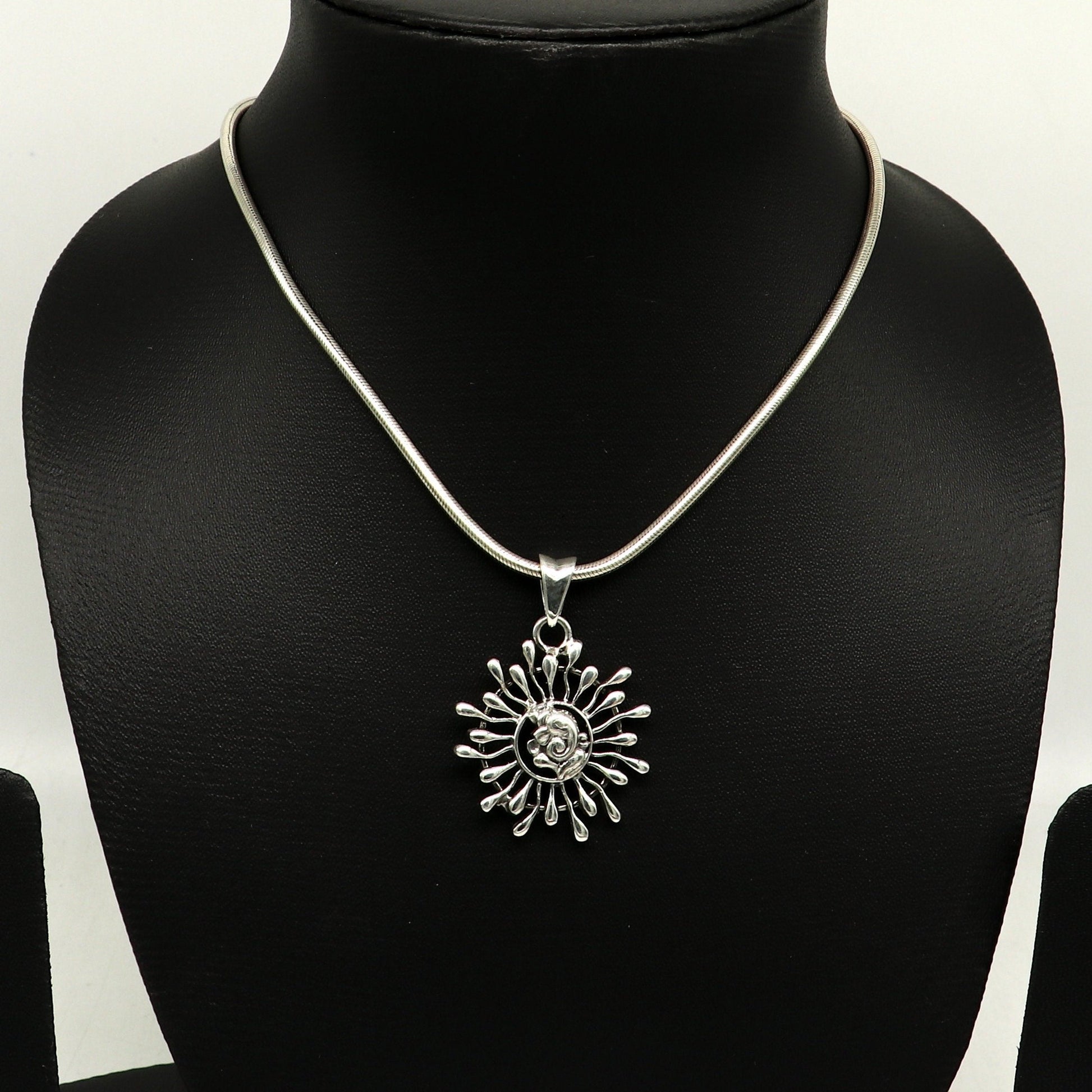 925 sterling silver handmade idol Ganesha floral pendant, amazing stylish unisex pendant locket personalized jewelry tribal jewelry ssp476 - TRIBAL ORNAMENTS