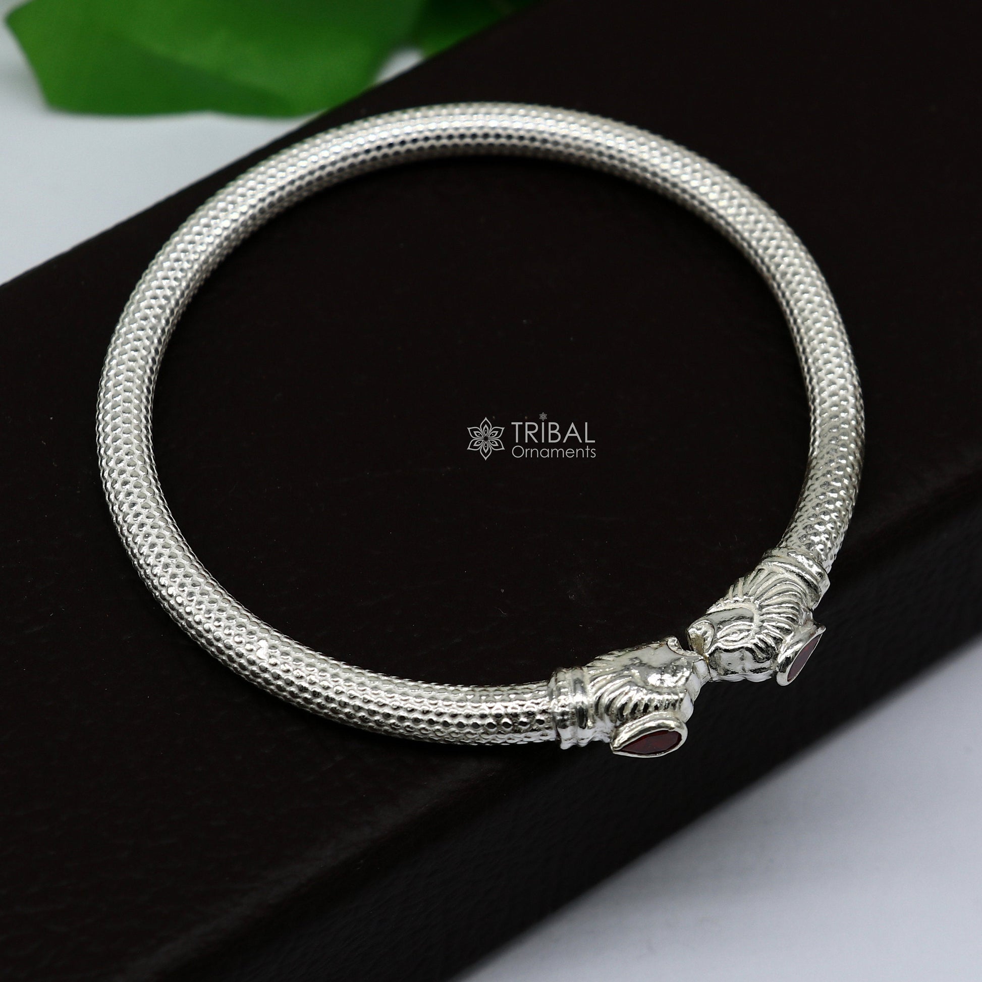 925 sterling silver handmade lion face design kada bracelet for men and girls, lightweight and trendy jewelry by TRIBAL ORNAMENTS.