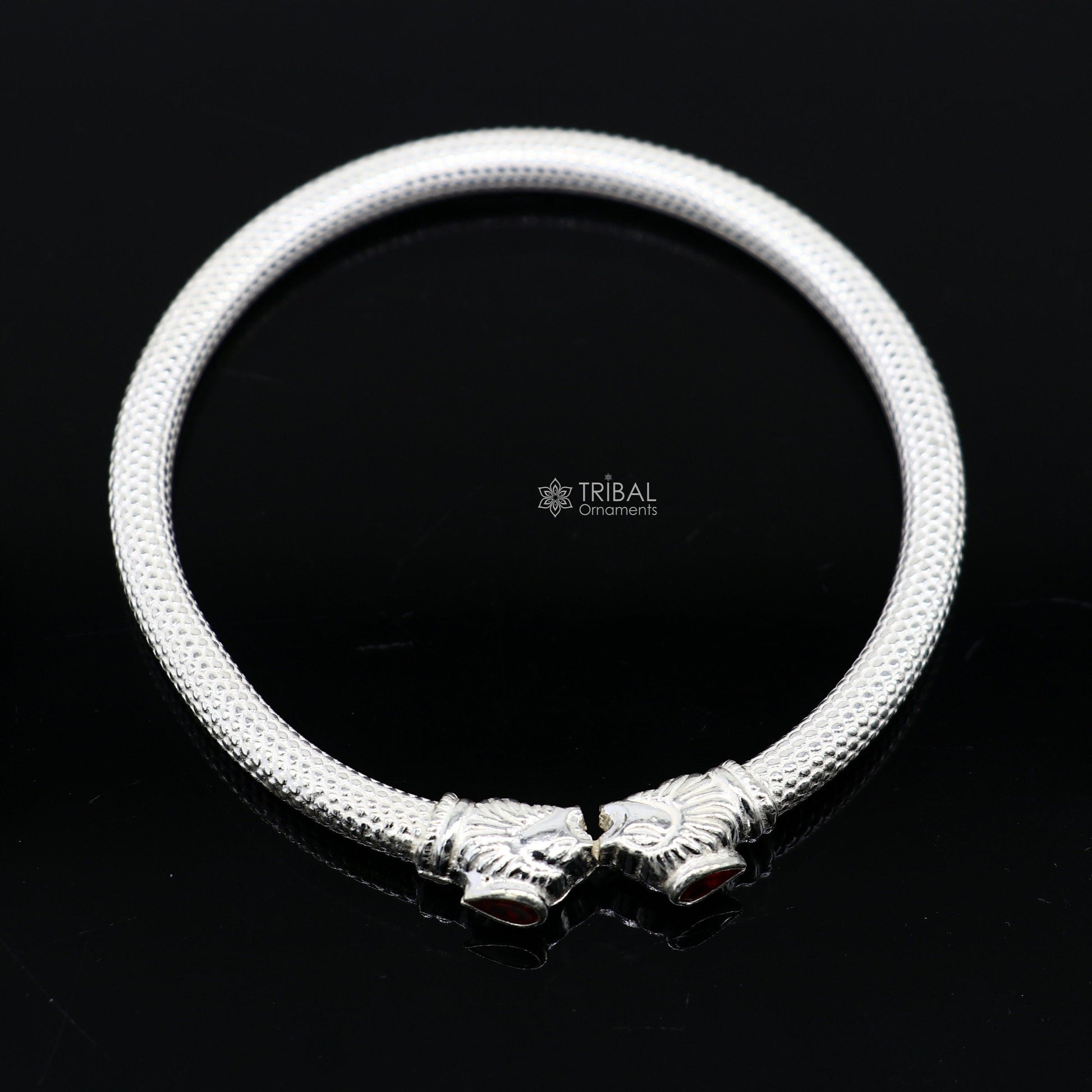 Sterling silver handmade lion face design kada bracelet by TRIBAL ORNAMENTS for men and girls, lightweight and trendy jewelry.