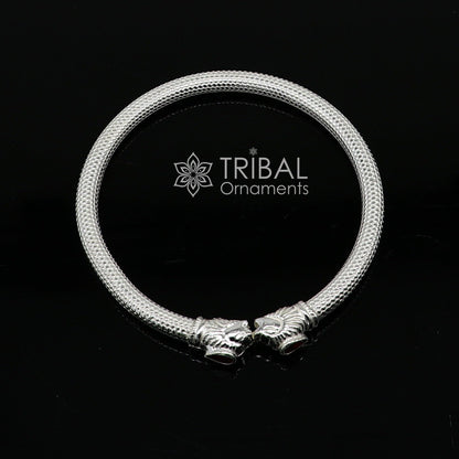 Sterling silver handmade lion face design kada bracelet by Tribal Ornaments, lightweight jewelry for men and girls.