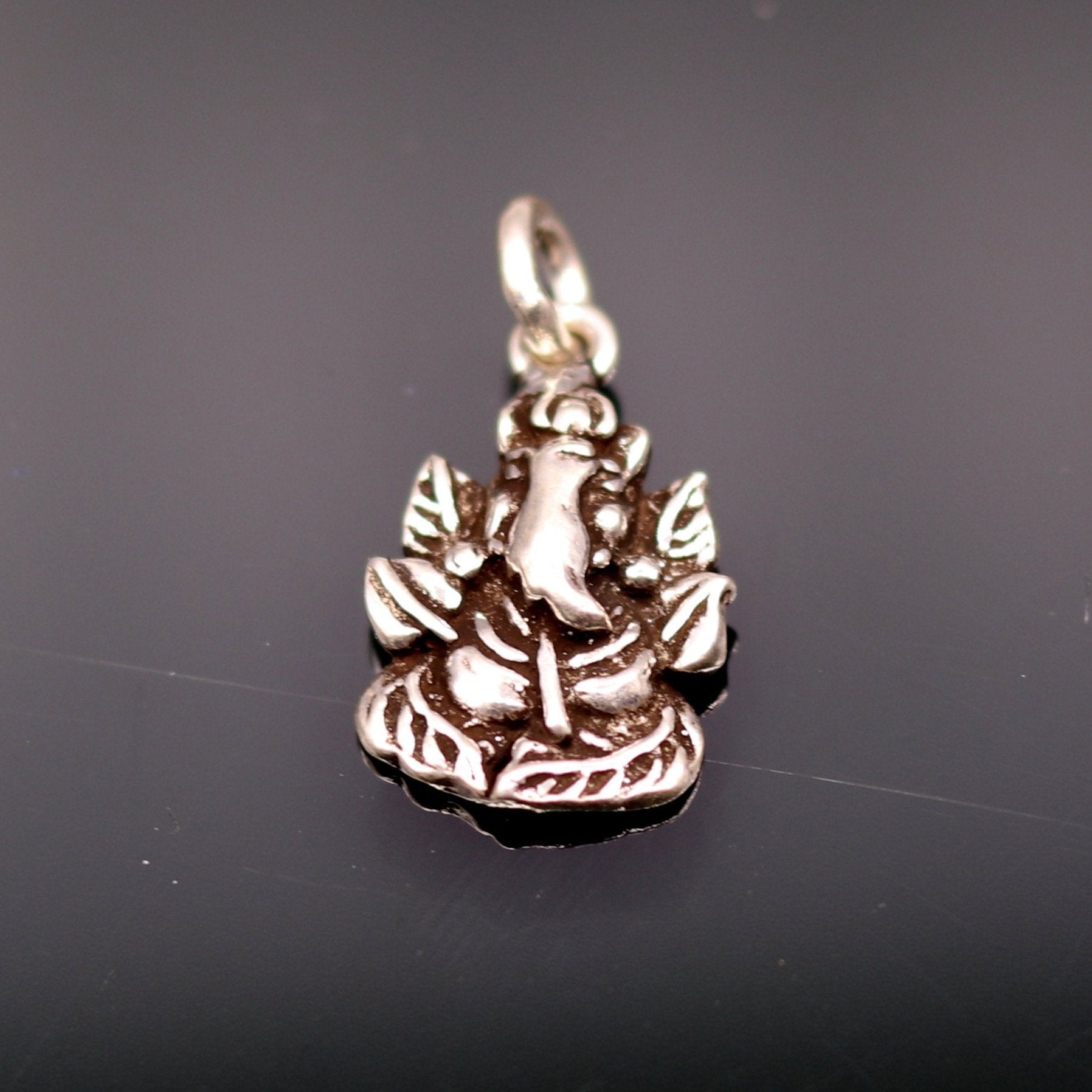 925 Sterling silver handmade Lord Ganesha tiny pendant fabulous locket pendant unisex small pendant jewelry nsp151 - TRIBAL ORNAMENTS