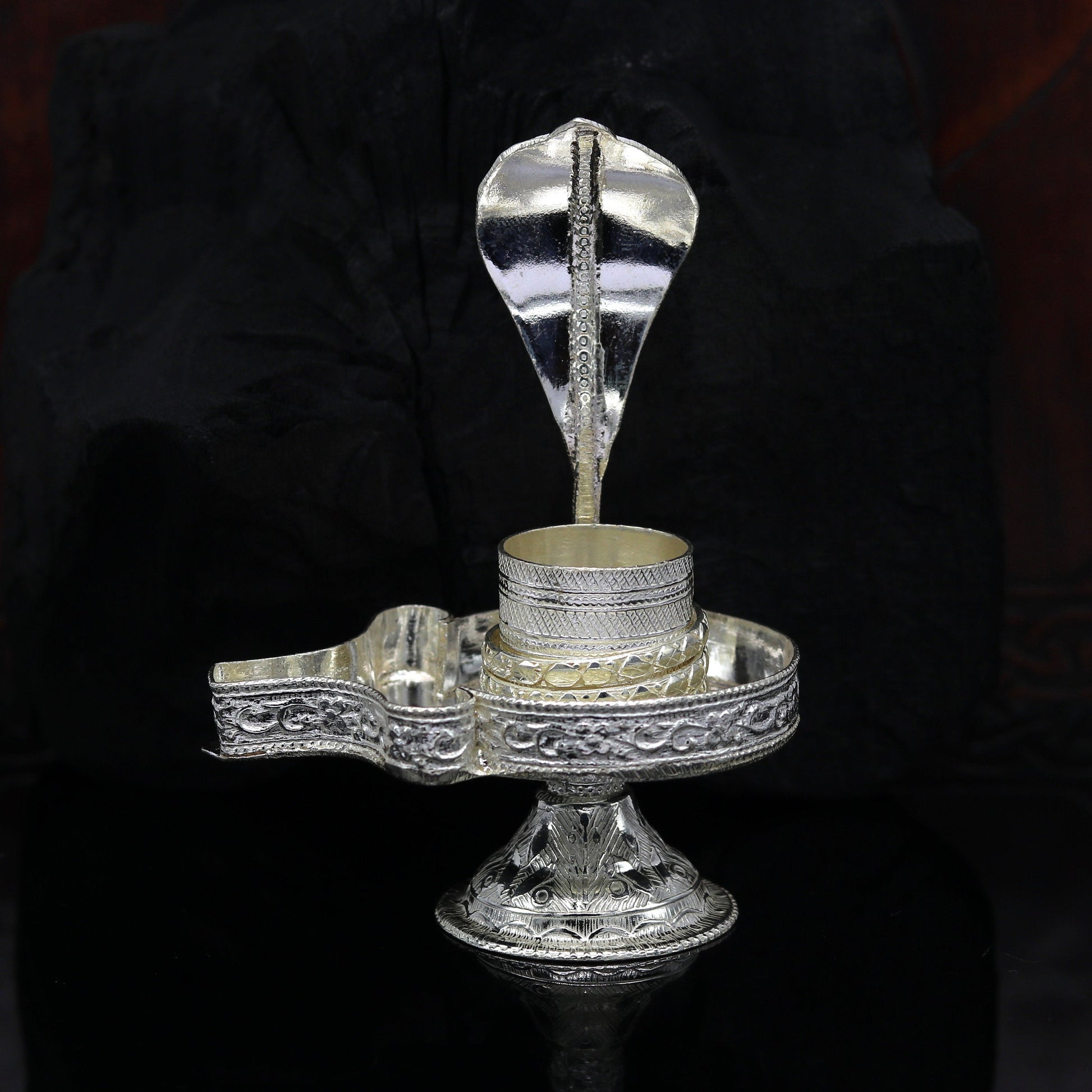 925 sterling silver handmade Lord shiva-Linga Stand, silver utensils, silver puja temple art, mini shiva lingam stand with serpent su10 - TRIBAL ORNAMENTS