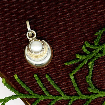 925 sterling silver moon pendant with natural pearl, unisex jewelry from Tribal Ornaments, showcasing intricate design and elegant craftsmanship.