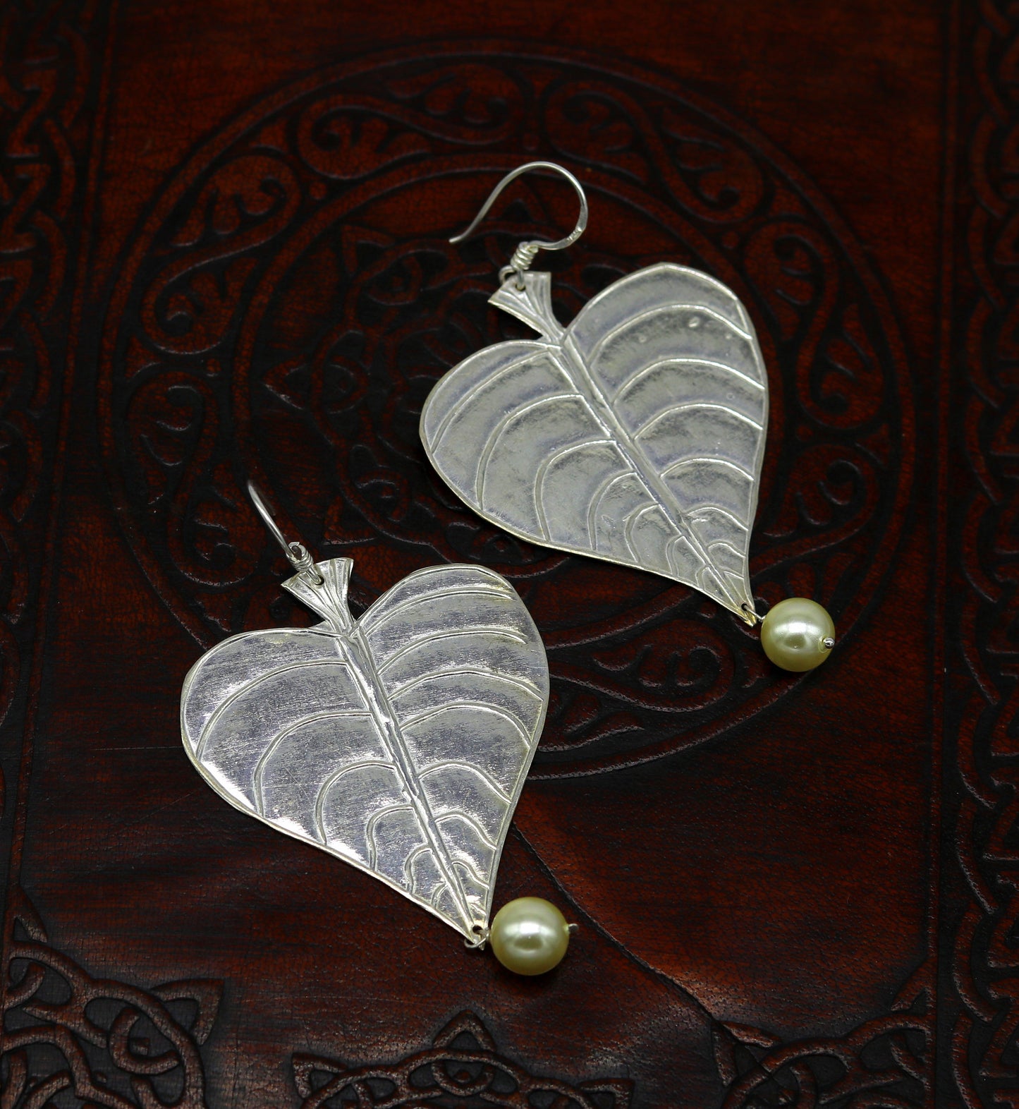 925 sterling silver handmade peepal tree leaf earring with hanging pearl, tribal-inspired custom hoops for summer collection